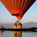 Balloon Over Inle (1)