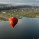 Balloon Over Inle (3)