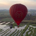 Balloon Over Inle (4)
