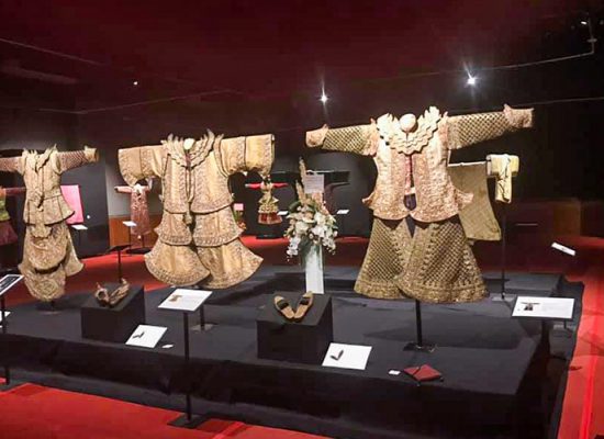 Royal Costume in National Museum